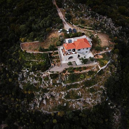 Villa Athina'S Stone House In Kardhamili Exterior foto