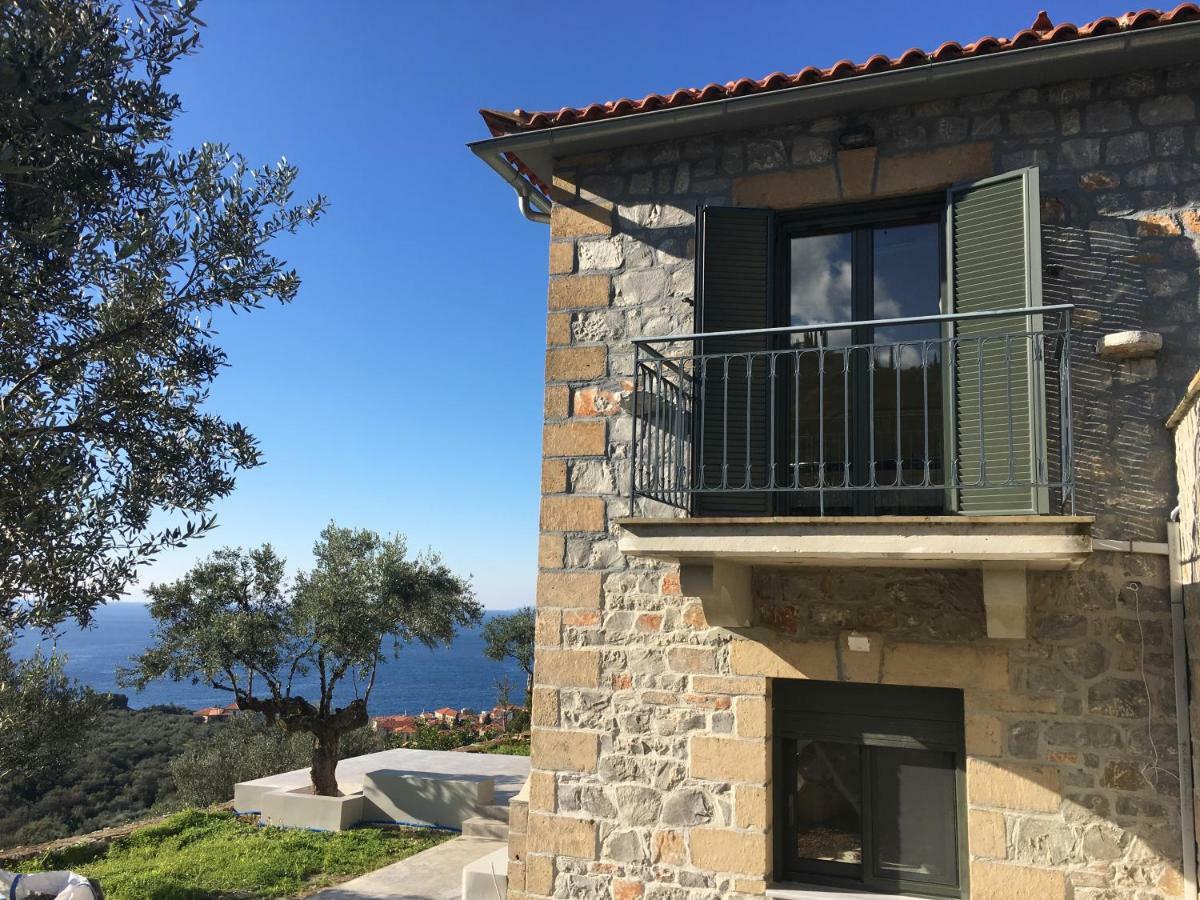 Villa Athina'S Stone House In Kardhamili Exterior foto